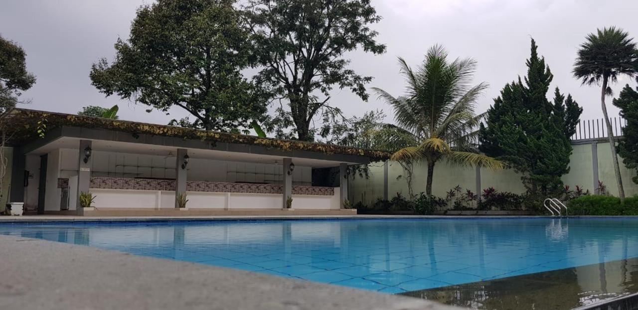 Hotel NIte&Day MDC Puncak - Gadog Bogor Exterior foto